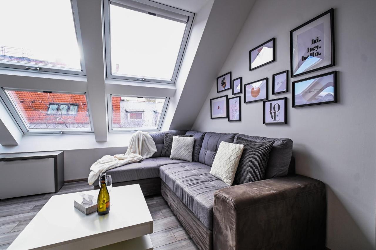 Luxury Apartment In The City Center Bratislava Exterior photo